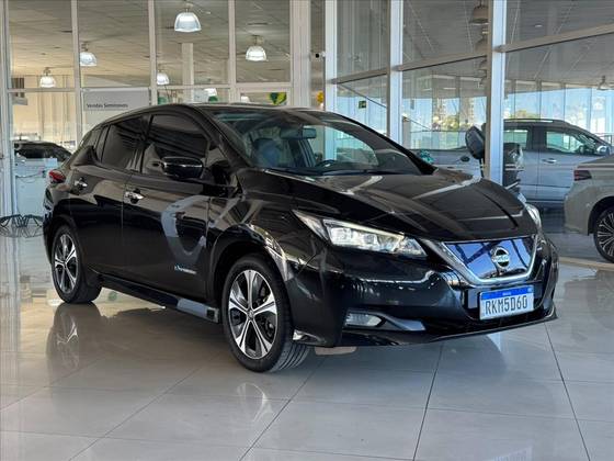 NISSAN LEAF B12P 40 ELÉTRICO NISSAN LEAF B12P 40 ELÉTRICO
